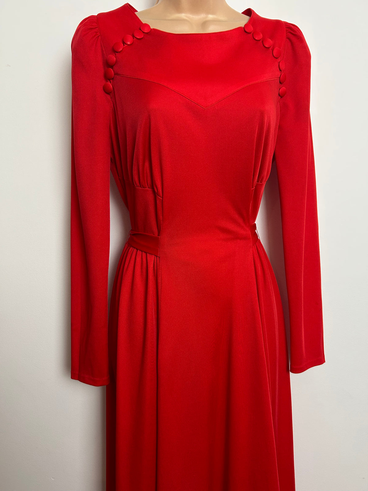 Vintage 1970s Size 12 Red Long Sleeve Button Detail Tie Back Maxi Dress