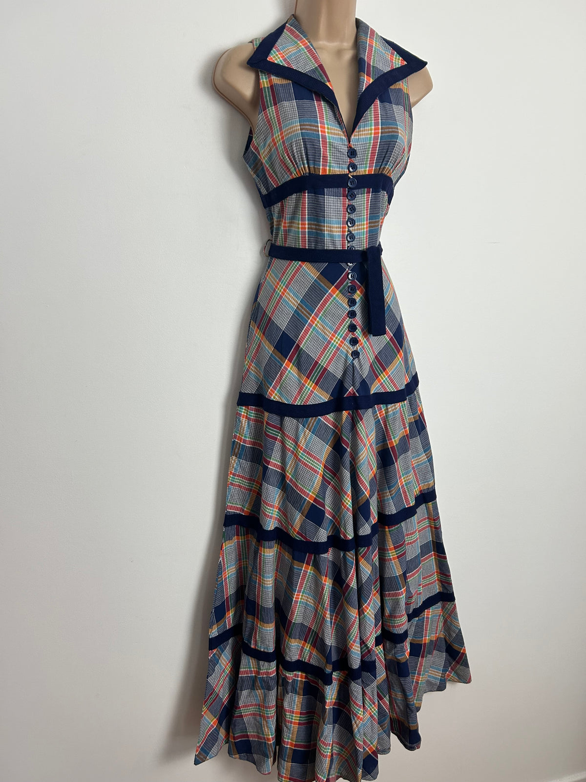 Vintage 1970s BETTY BARCLAY Size 6 Blue Check Print Sleeveless Belted Cotton Maxi Dress