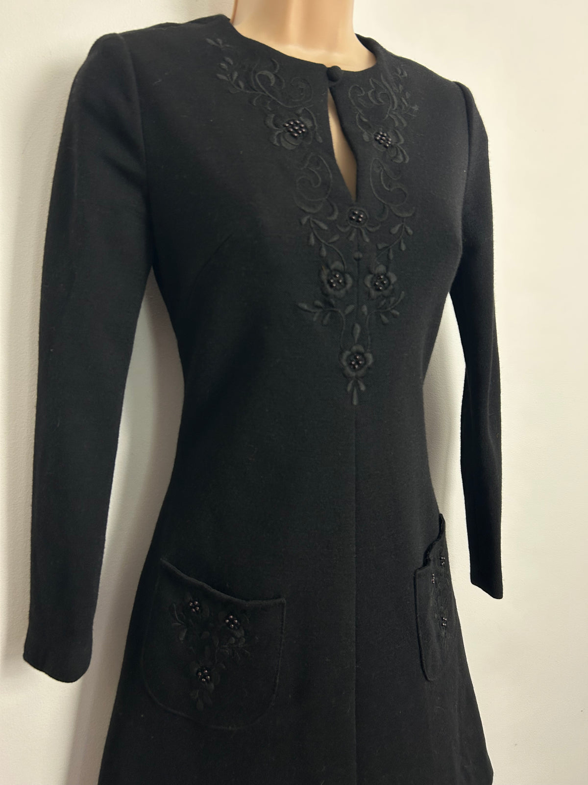 Vintage 1960s ALAINE Size 6-8 Black Floral Embroidered & Bead Embellished Pure New Wool Mini Mod Dress