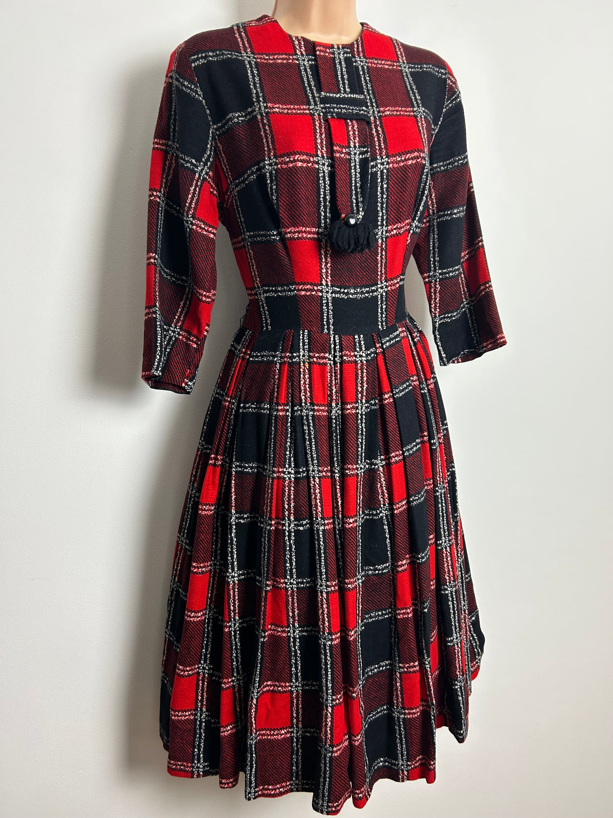 Vintage 1950s FAIMAN OF OXFORD Size 8-10 Red Black & White Check Print Wool Blend Long Sleeve Tassel Pleated Winter Dress
