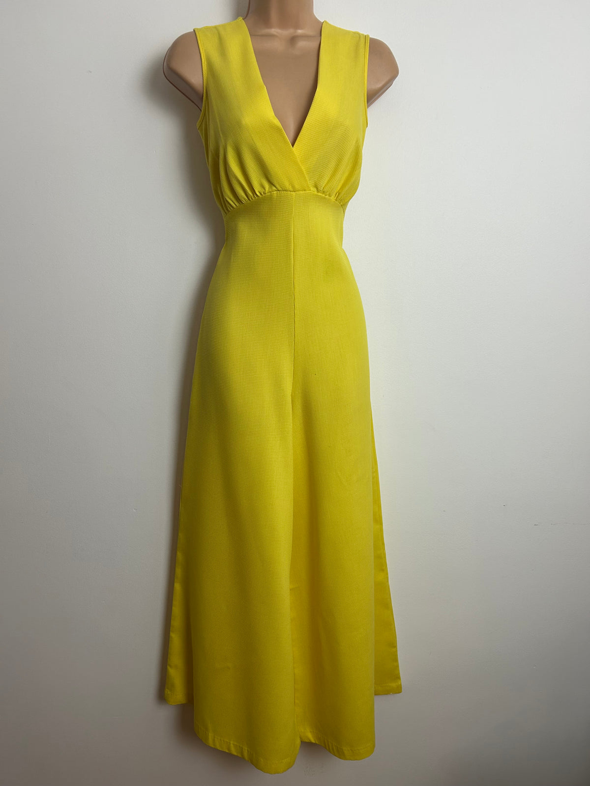 Vintage 1970s SEARS "AT HOME WEAR" Size 8 Yellow Wide Leg Palazzo Jumpsuit With Matching Crop Stye Tie Front Cover Up