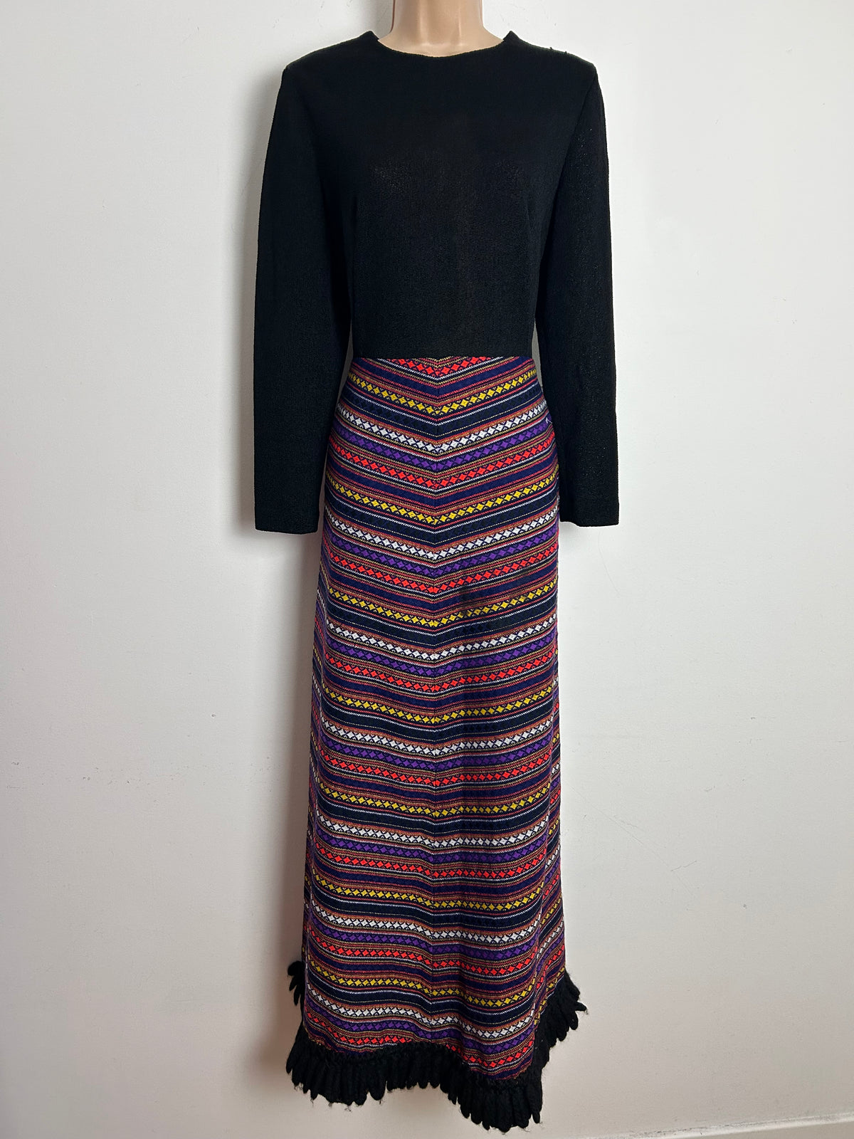 Vintage 1970s BERKERTEX Size 12 Black Red Purple Blue Wool Mix Maxi Dress