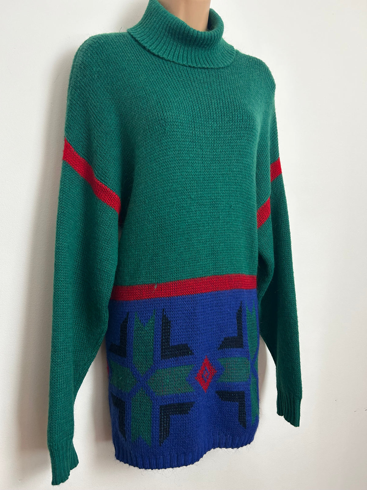 Vintage 1980s GENTI Up To Size 12/14 Slouchy Green Red & Blue Abstract Pattern Turtle Neck Long Jumper