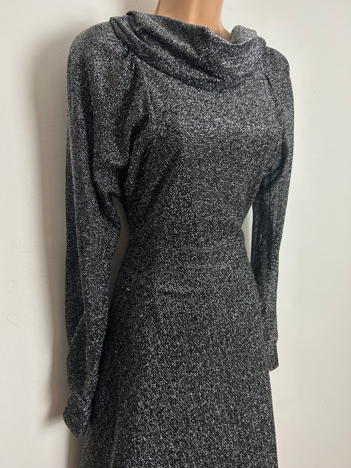Vintage 1970s Size 8-10 Black & Silver Lurex Cowl Neck Long Sleeve Tie Back Xmas Party Dress