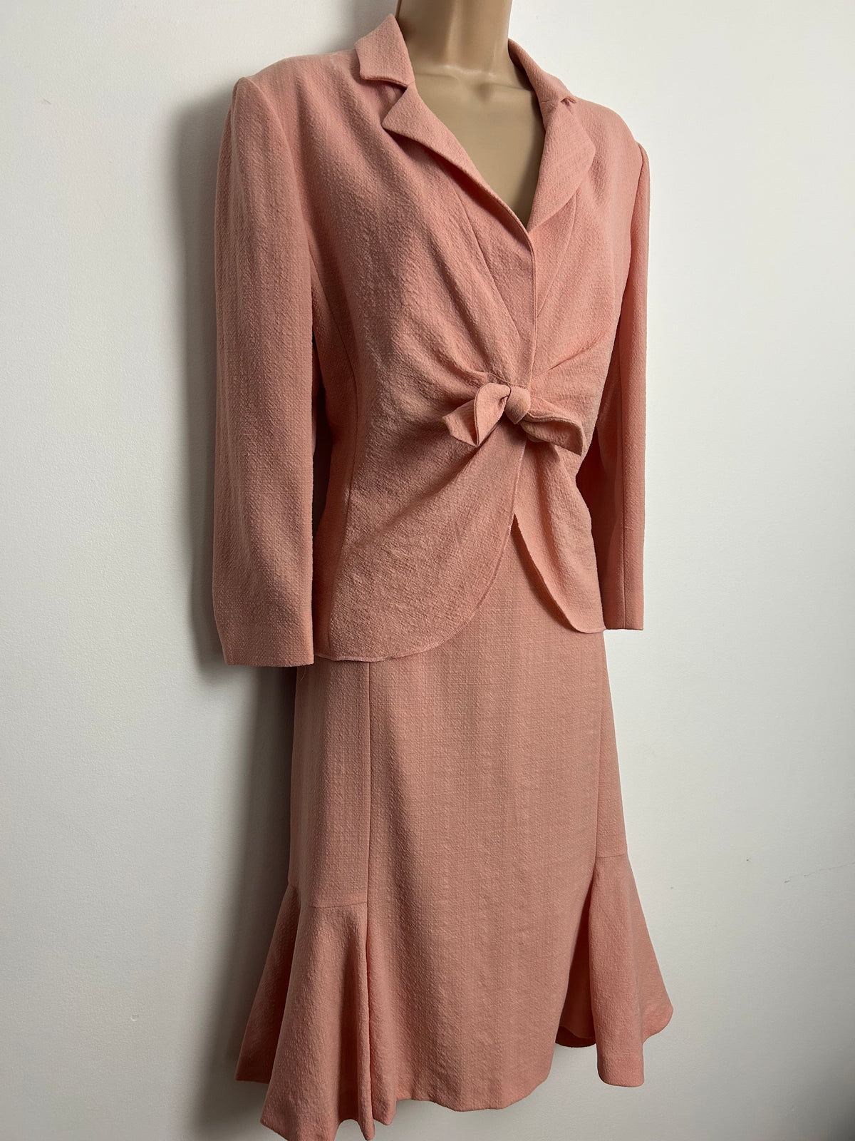 Vintage 1990s MOSCHINO CHEAP & CHIC Size 12 Pale Pink Virgin Wool 40s Style Skirt Suit