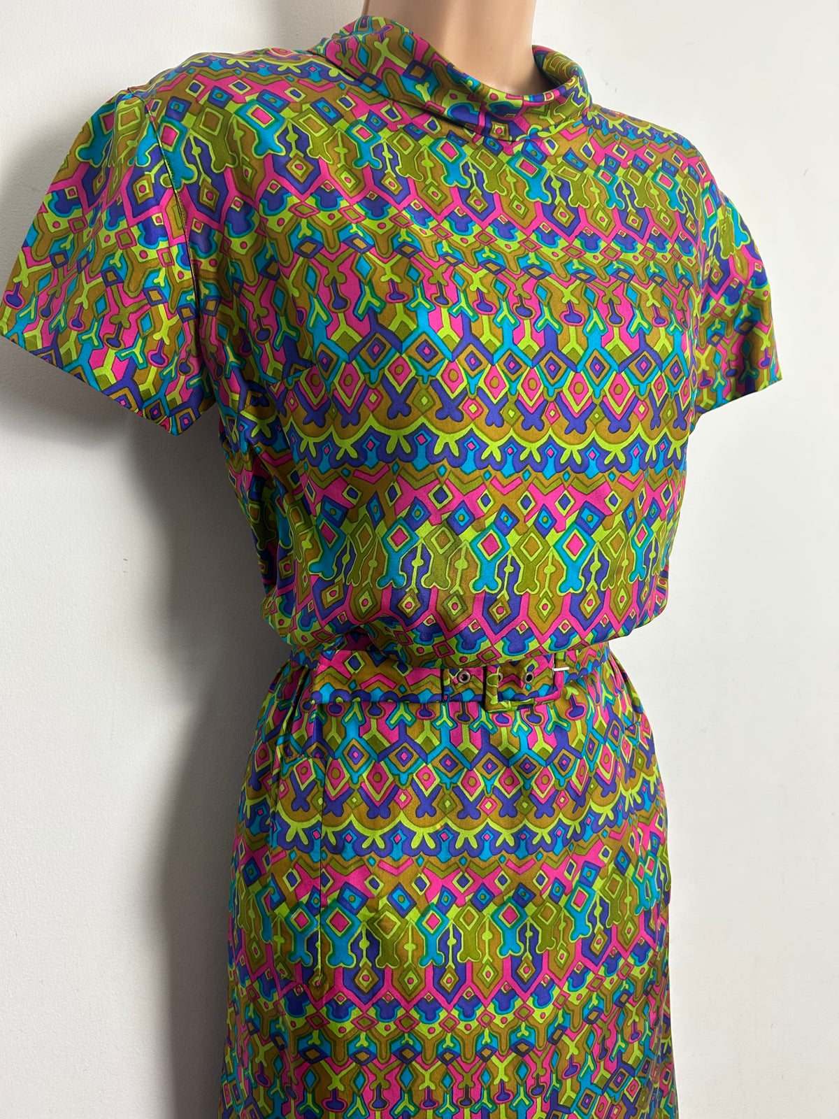 Vintage 1960s Size 10 Green Pink Purple & Tan Brown Abstract Print SILK Belted Mod Dress