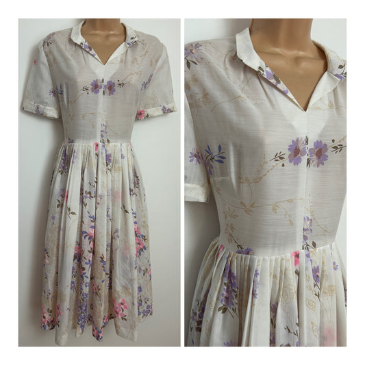 Vintage Late 1950s Size 14 Pretty White Pink & Lilac Floral Print Cotton Pleated Summer Day Dress