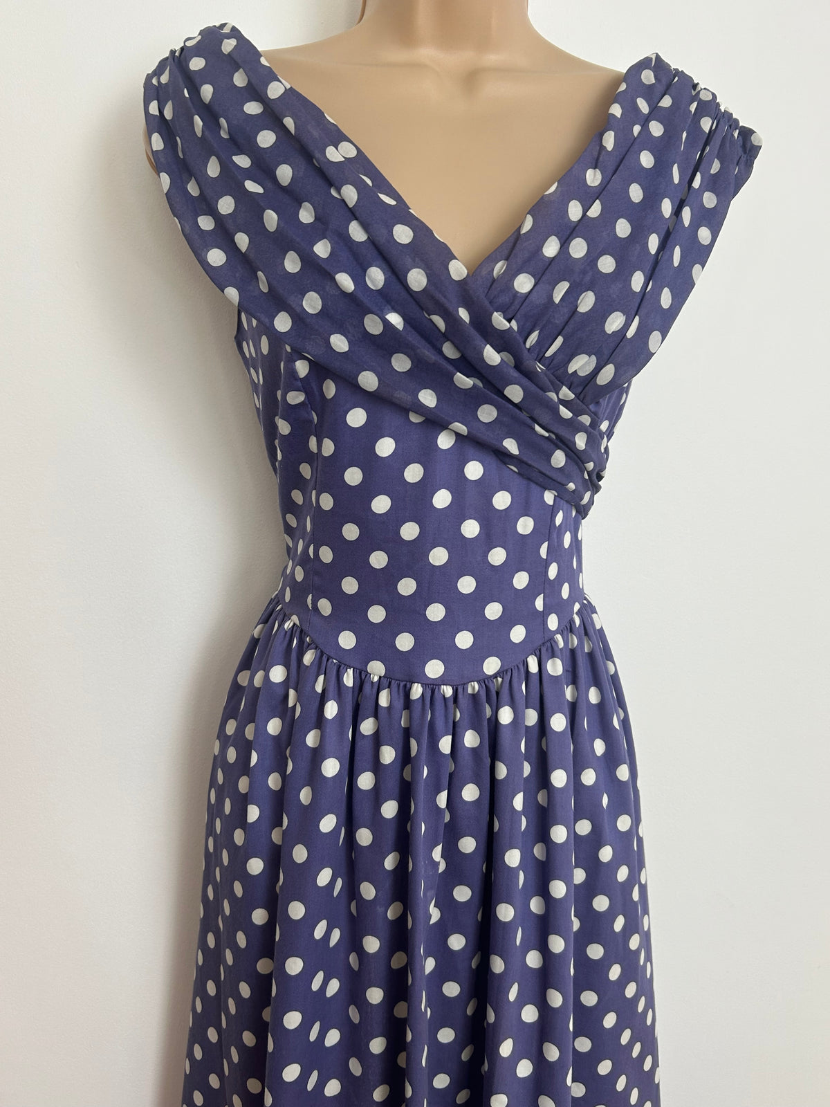 Vintage 1980s LAURA ASHLEY Size 8 (Size 12 On Label) Blue & White Polka Dot Midi Summer Dress
