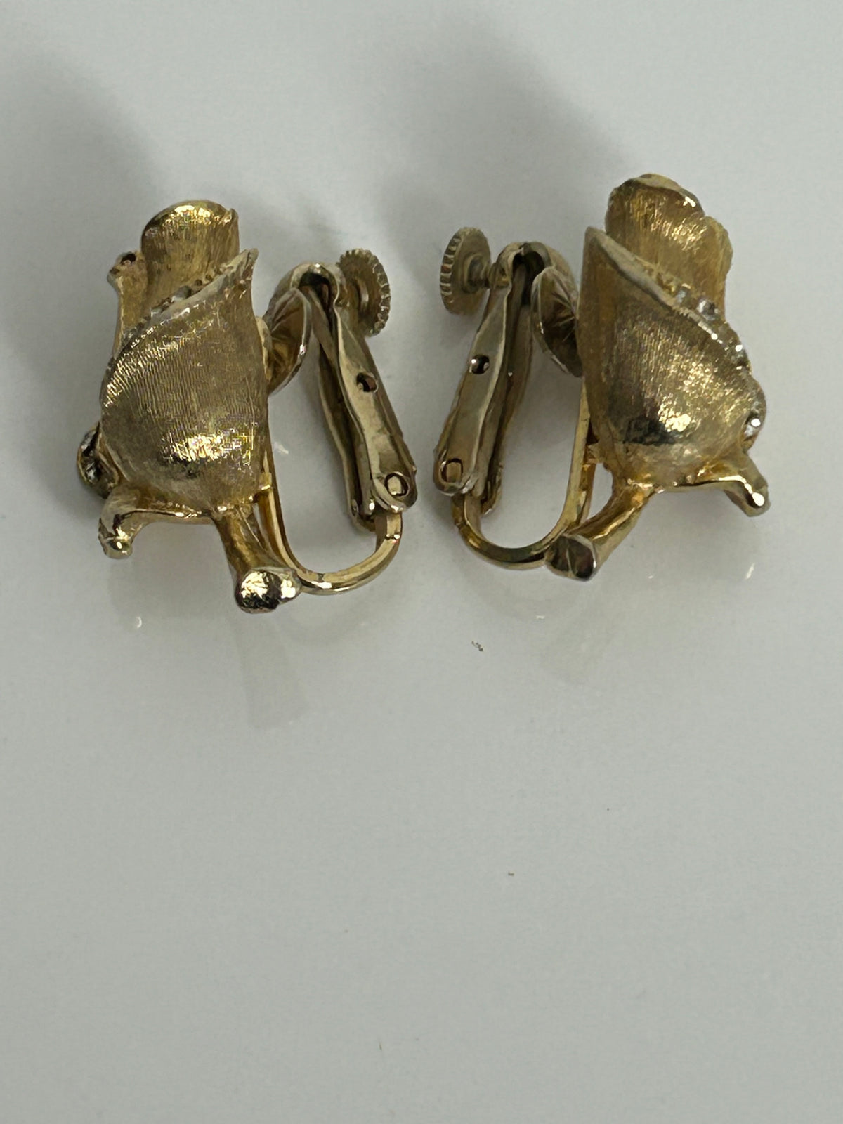 Vintage 1960s JEWELCRAFT Gold Tone Rose Bud Diamante Set Clip On Earrings