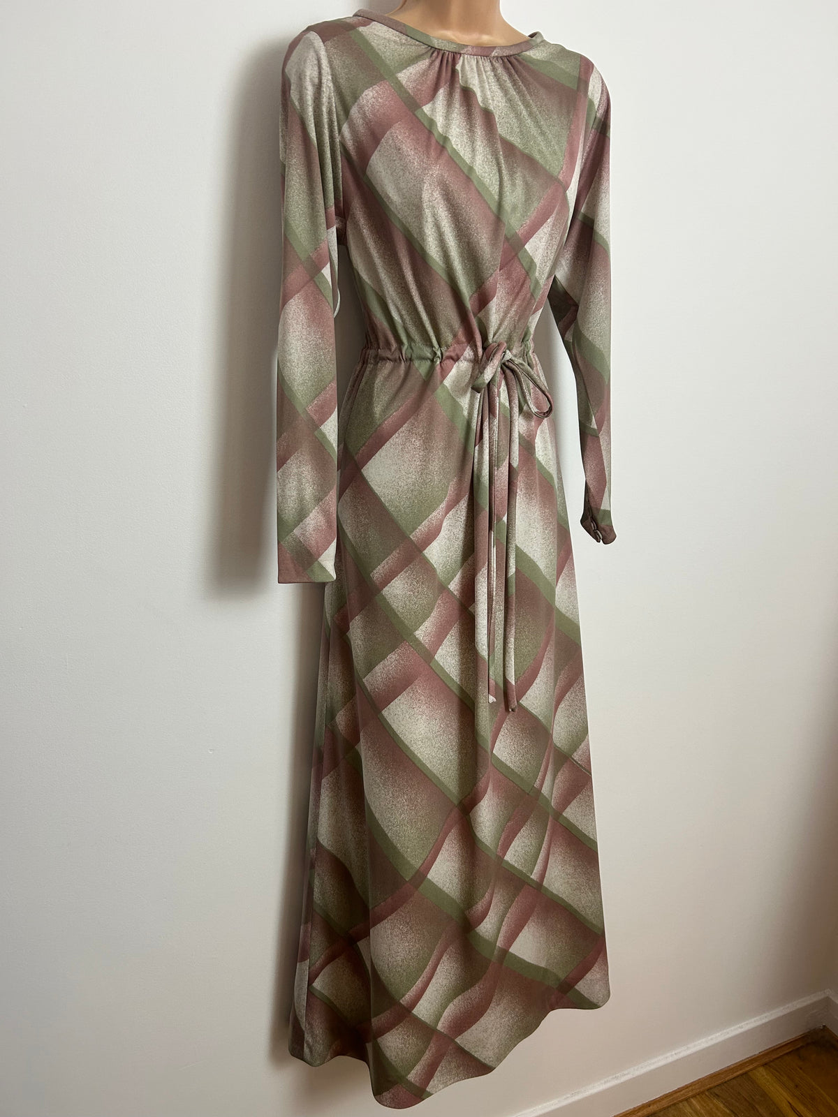 Vintage 1970s FENWICK Size 10-12 Dusky Pink Sage Green & Beige Diamond Check Print Maxi Dress