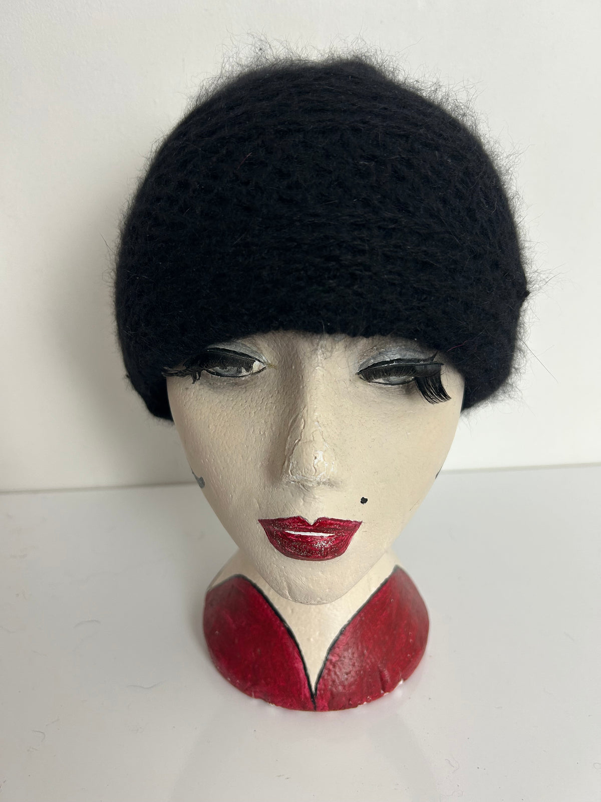 Vintage Black Angora & Wool Mix Semi Chunky Winter Beanie Style Hat