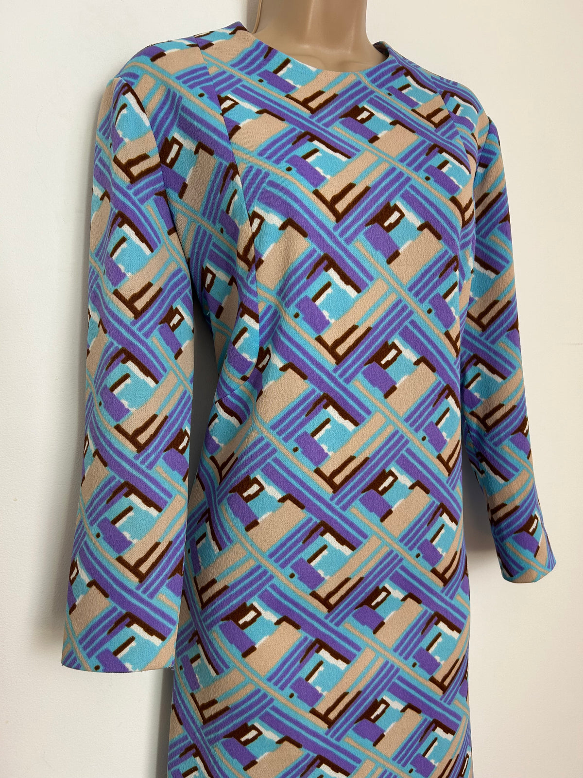 Vintage 1960s Size 14 Purple Blue Beige & Brown Abstract Print 3/4 Sleeve Mod Shift Dress