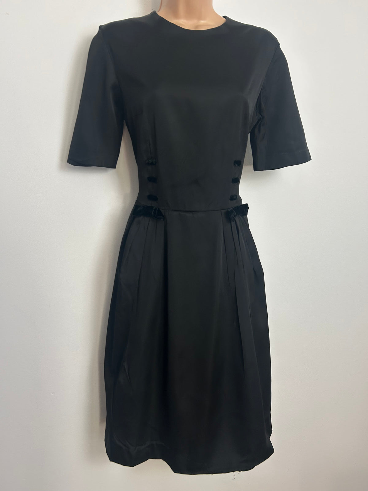 Vintage Early 1960s Size 10 Black Satin Velvet Trim & Bow Detail Pleated Mod Dress