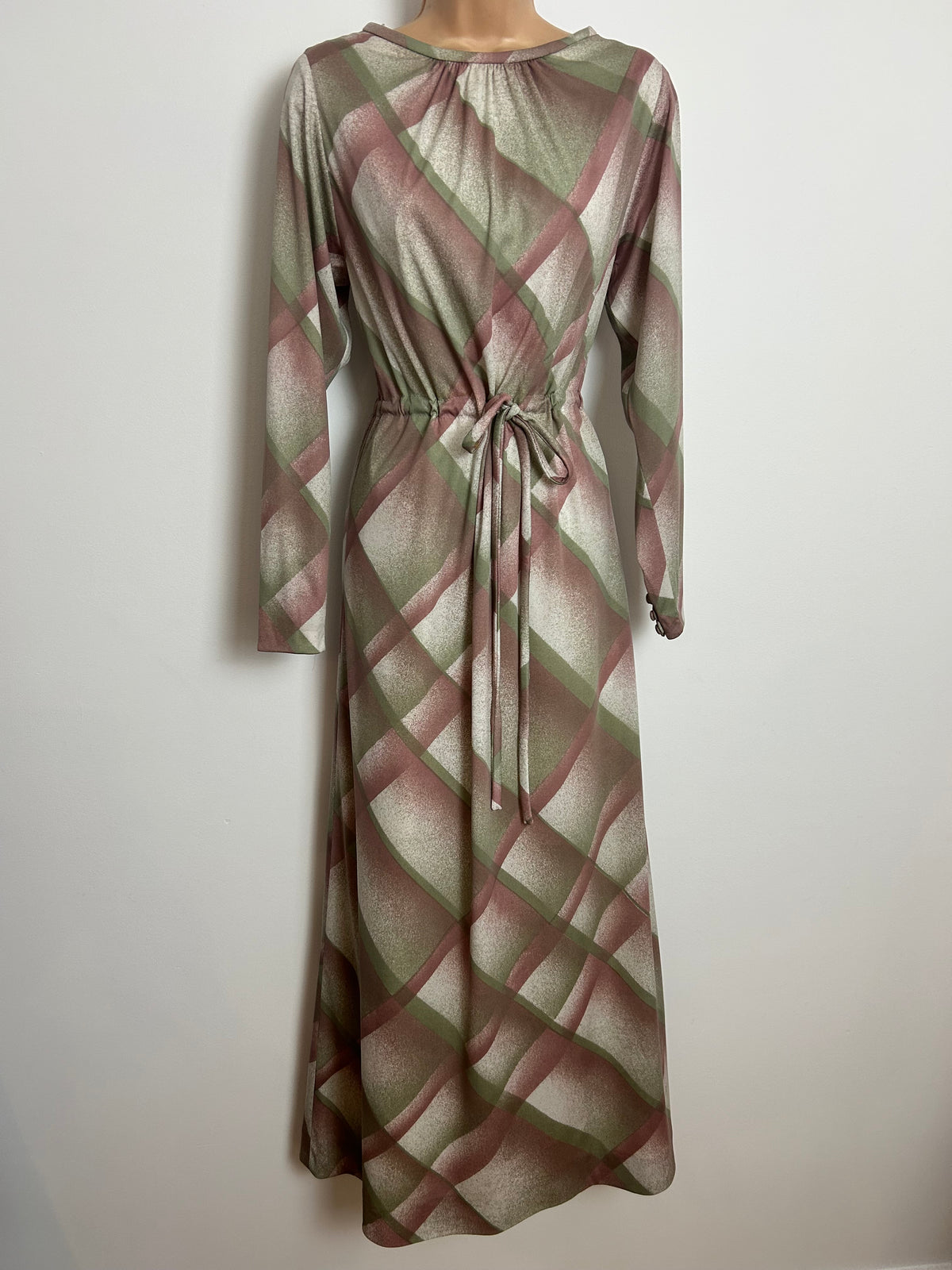 Vintage 1970s FENWICK Size 10-12 Dusky Pink Sage Green & Beige Diamond Check Print Maxi Dress