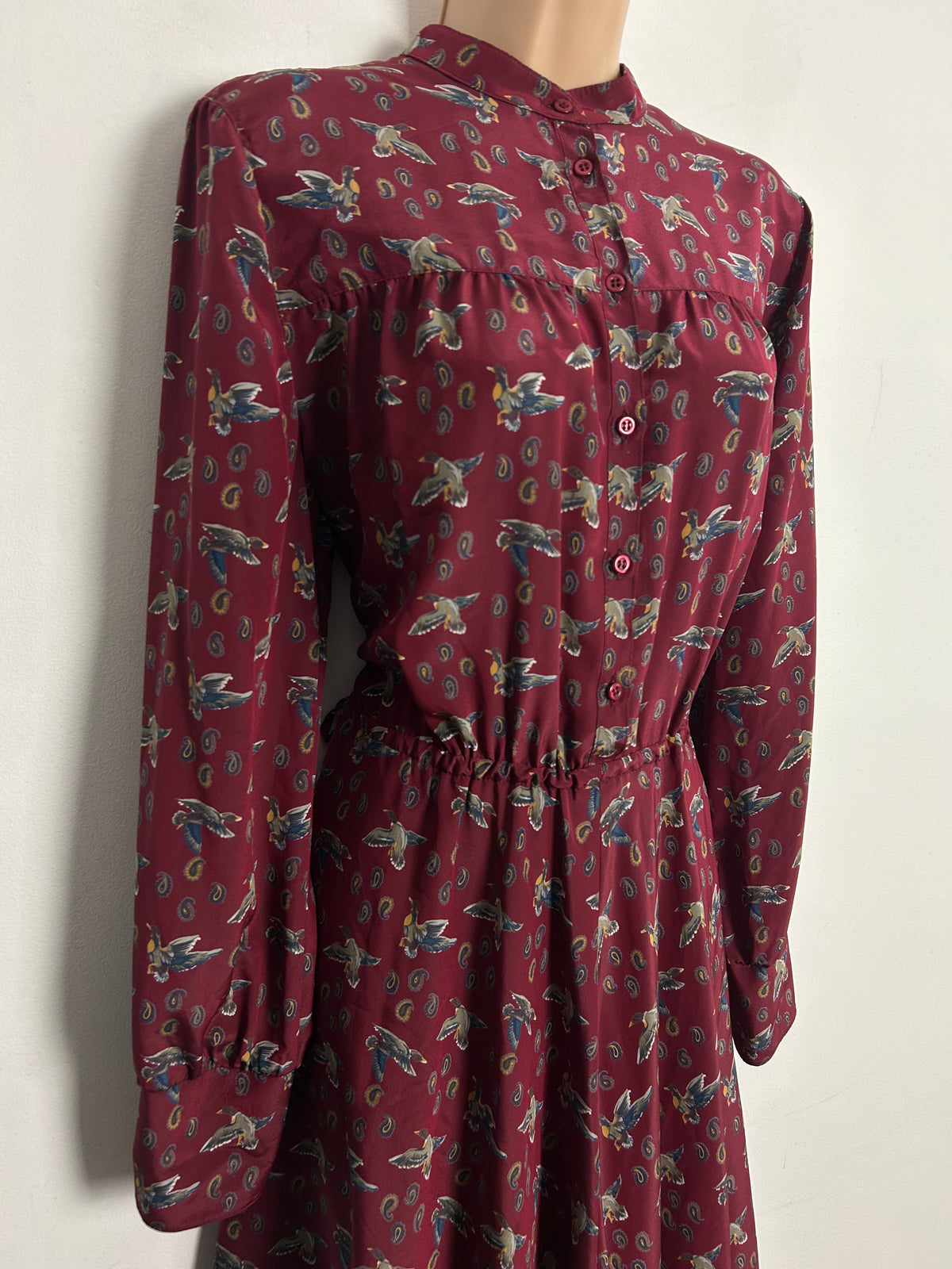 Vintage 1980s JEAN CLAIRE UK Size 14 Dark Red Novelty Duck & Paisley Print Long Sleeve Day Dress