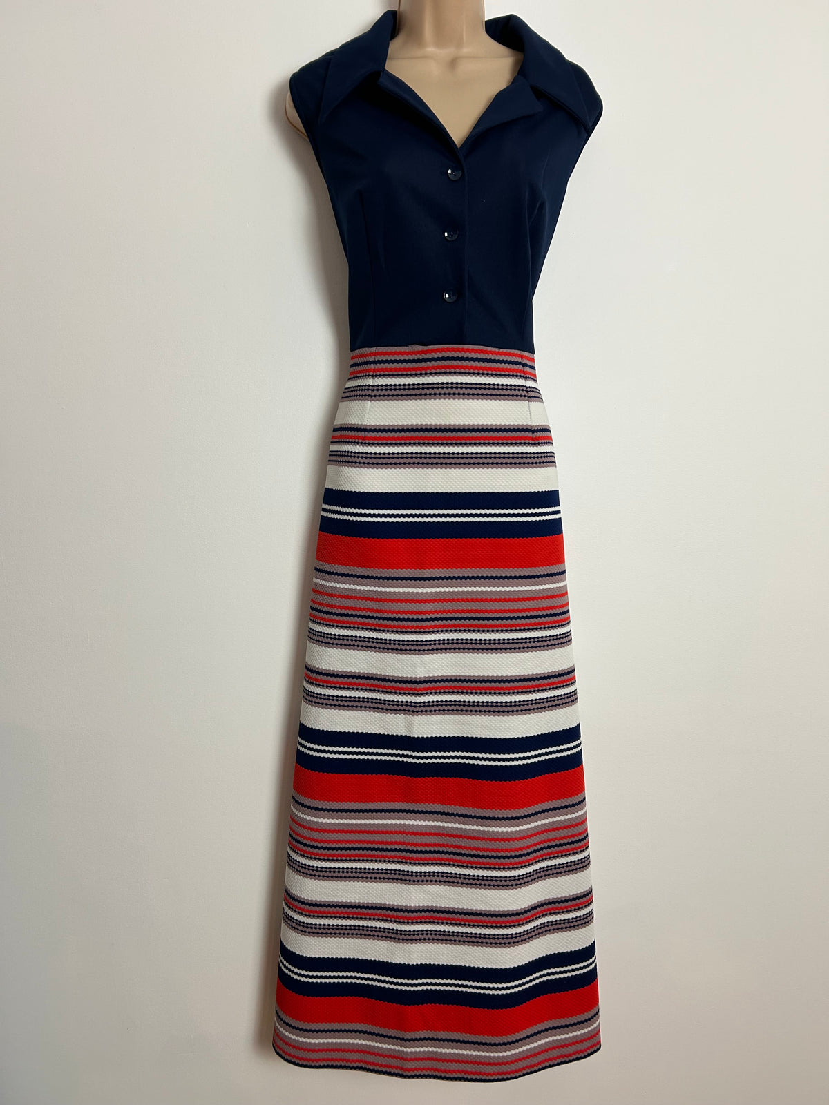 Vintage 1970s DANDI BY BERKERTEX UK Size 14 Navy Blue Red Beige & White Stripe Print Maxi Dress