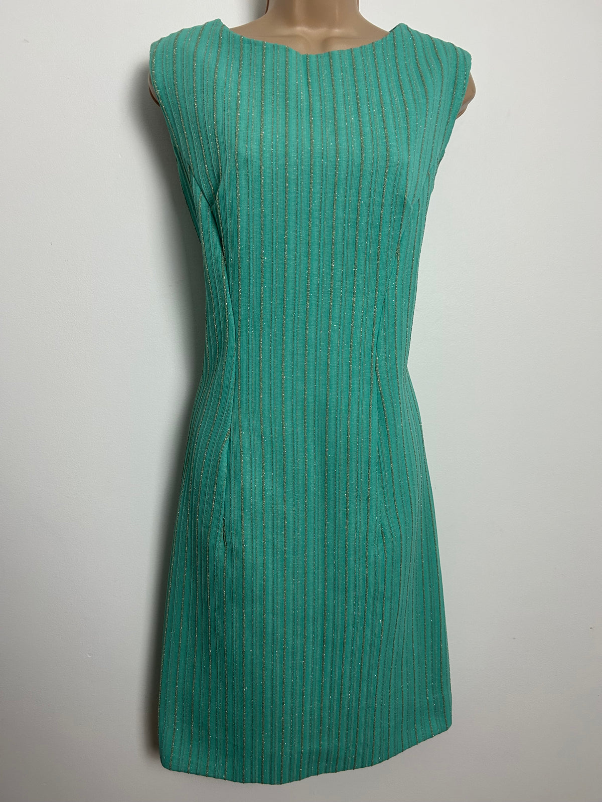 Vintage 1960s Size 10 Seafoam Green & Gold Pinstripe Crimplene Mod Shift Party Dress