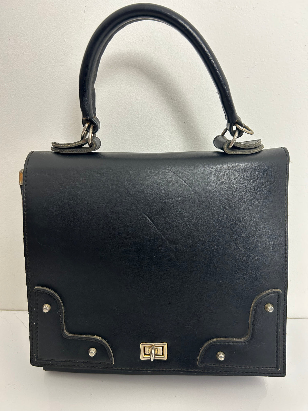 Vintage 1960s Small/Medium Sized Black Leather Handbag With Detachable Shoulder Strap