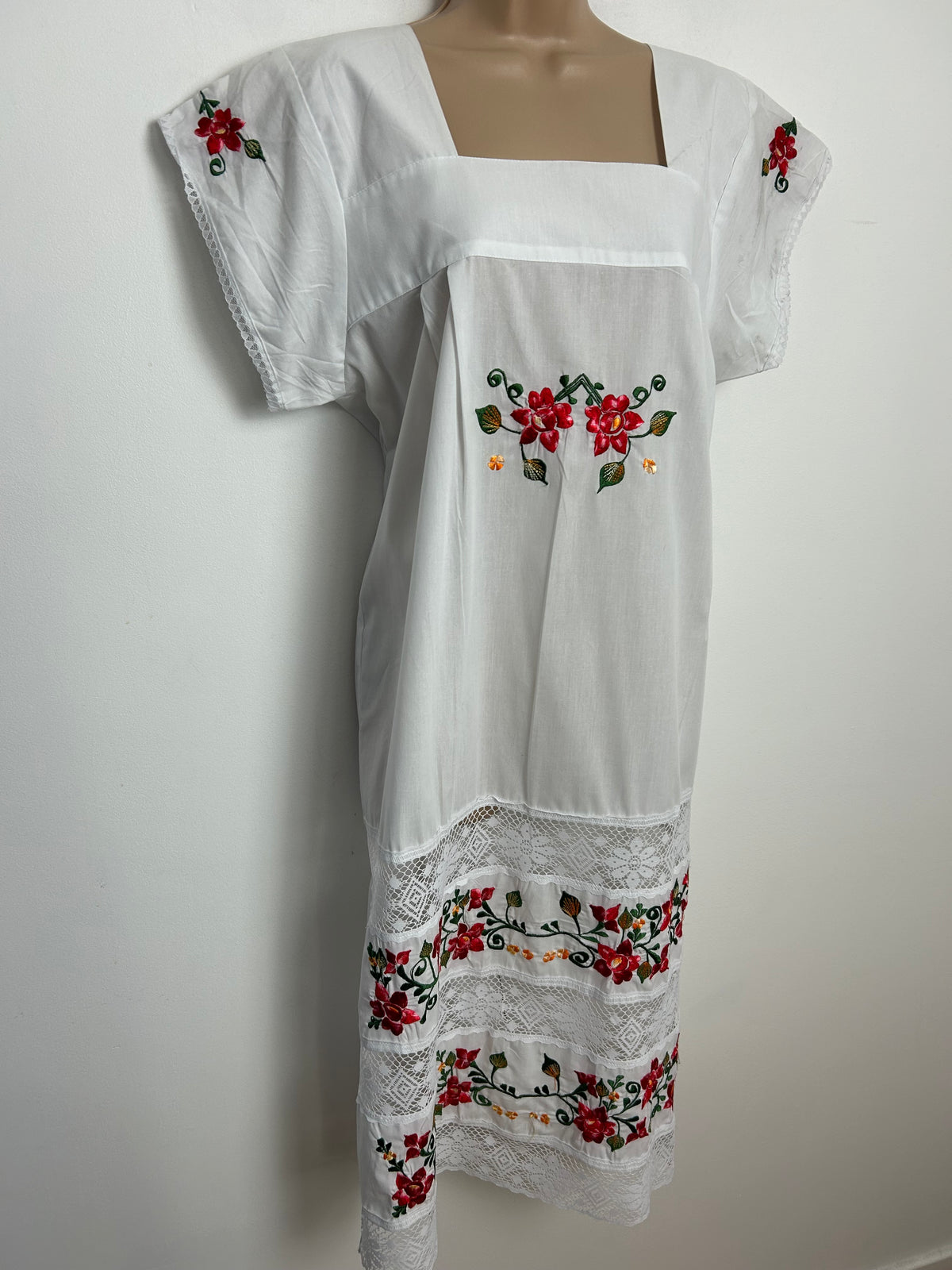 Vintage KIKE MEXICAN One Size Up To 14 White Cotton Mix Lace & Embroidered Detail Smock Tunic Dress