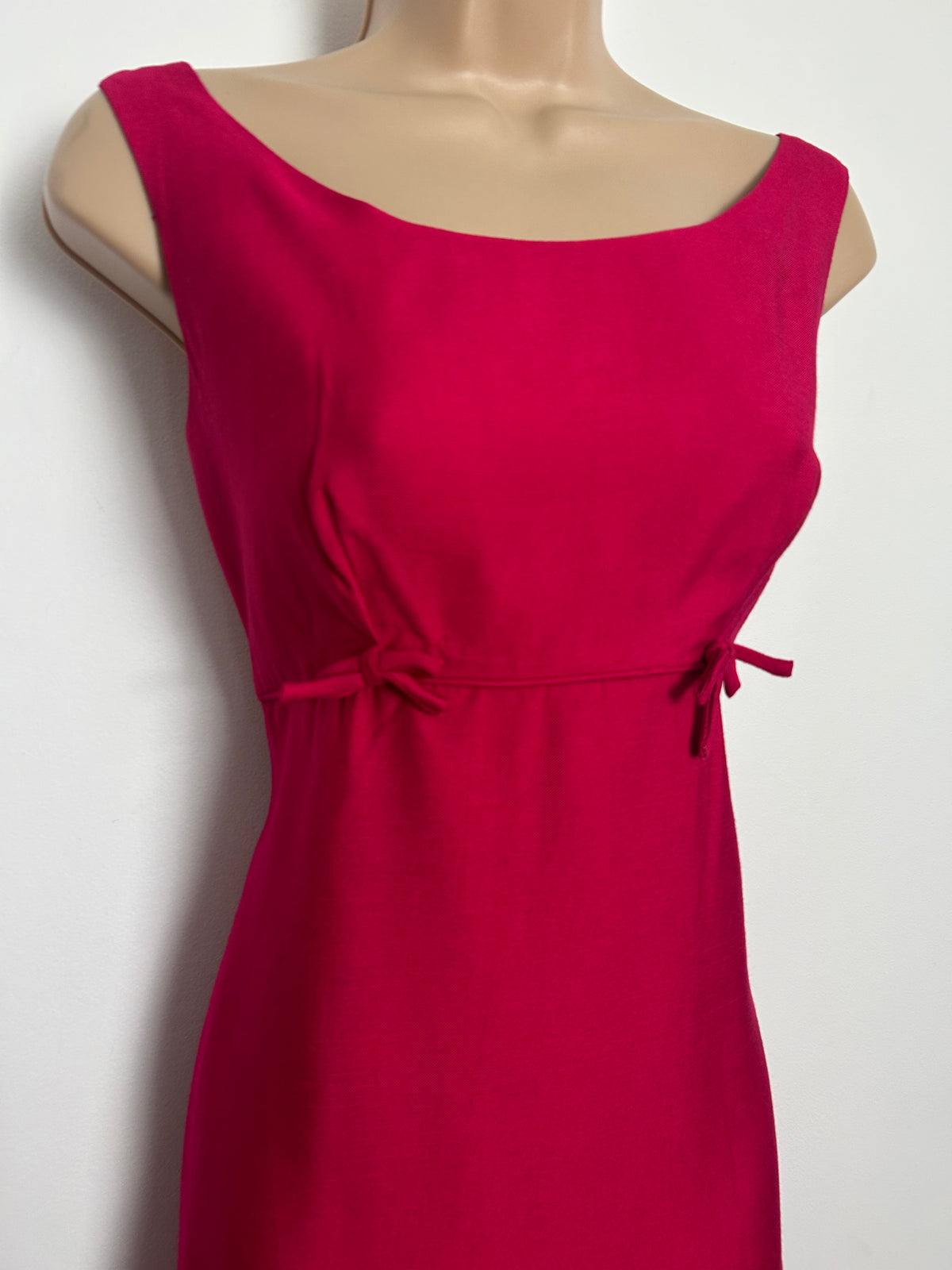 Vintage 1960s Size 8-10 Fuchsia Pink Sleeveless Bow Detail Wiggle Dress