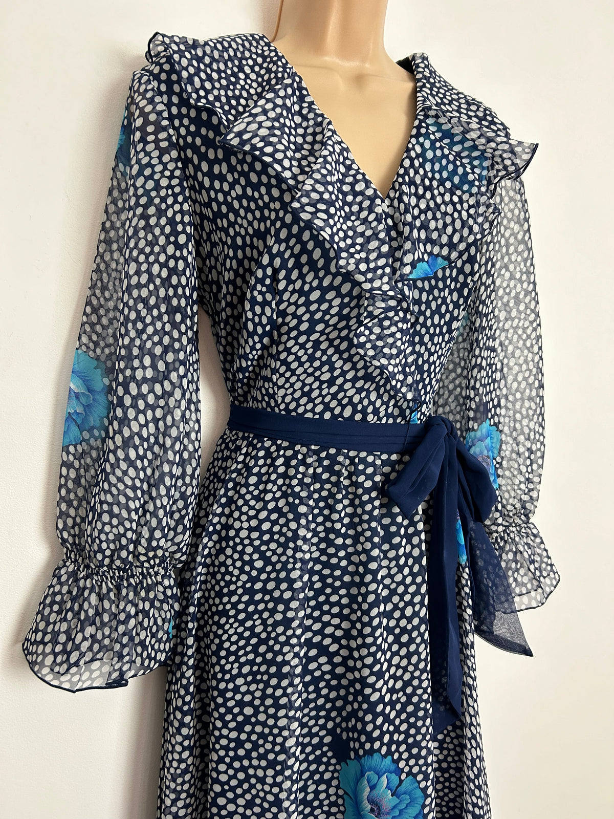 Vintage 1970s UK Size 10 Pretty Navy Blue & White Spot Print Long Sleeve Belted Boho Maxi Dress
