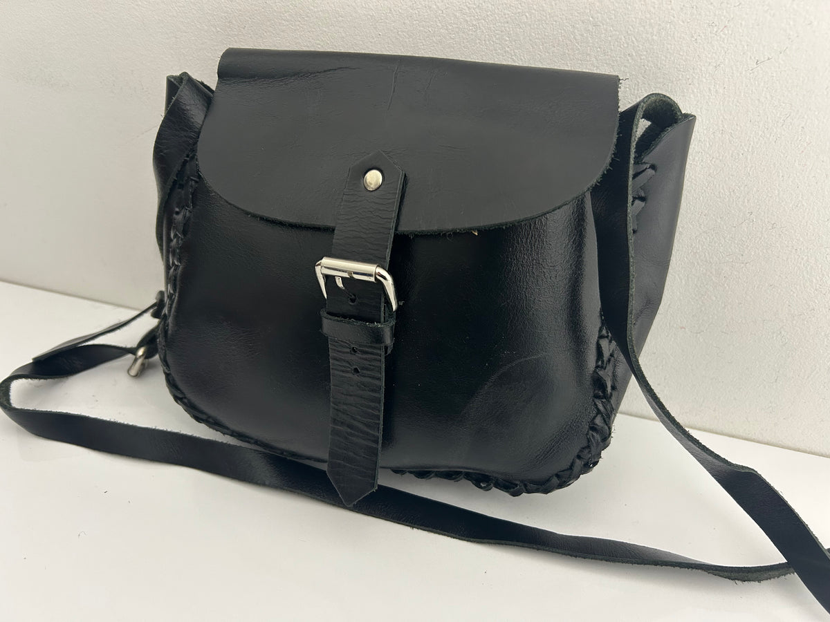 Modern TOPSHOP Black Real Leather Adjustable Strap Shoulder Or Cross Body Saddle Bag