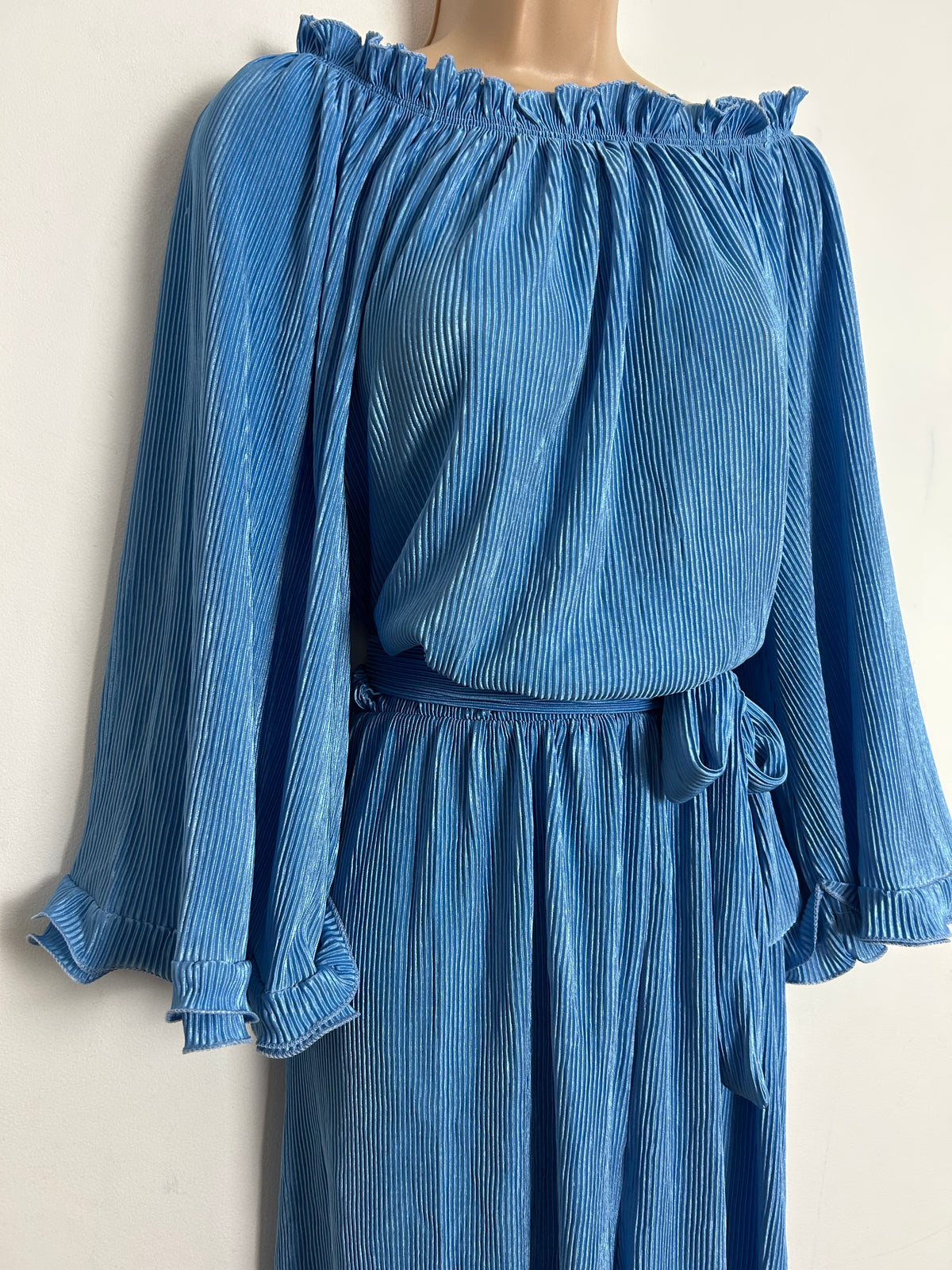 Vintage 1980s UK Size 12 Sky Blue Plisse Pleated Wide Sleeve Belted Culotte Style Playsuit