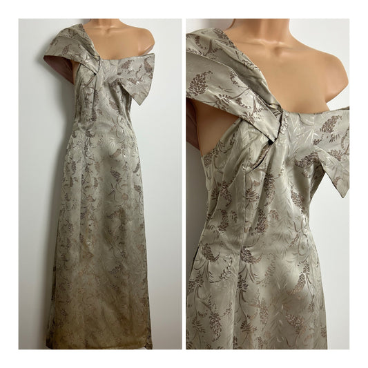 Vintage Early 1950s JOHN SELBY Size 8 Beautiful Silvery Grey & Brown Leaf Print One Shoulder Ballgown