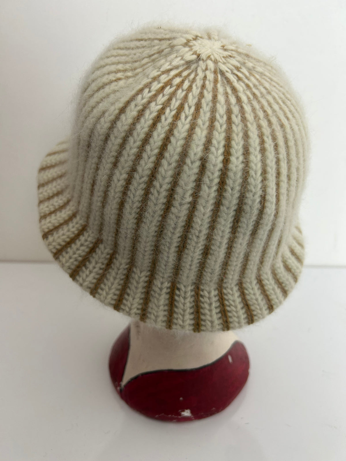 Vintage Cream & Tan Brown Stripe Knit Bucket Style Hat