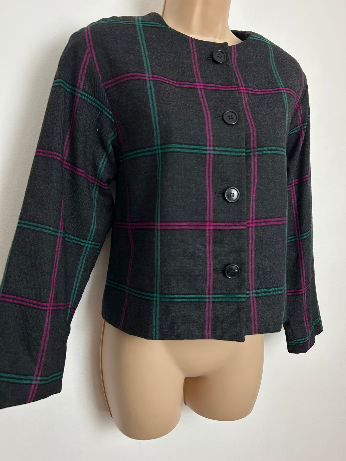 Vintage JIM BALDWIN MANCHESTER Size 10-12 Grey Pink  Green Check Wool Mix Collarless Short Length Jacket/Blazer