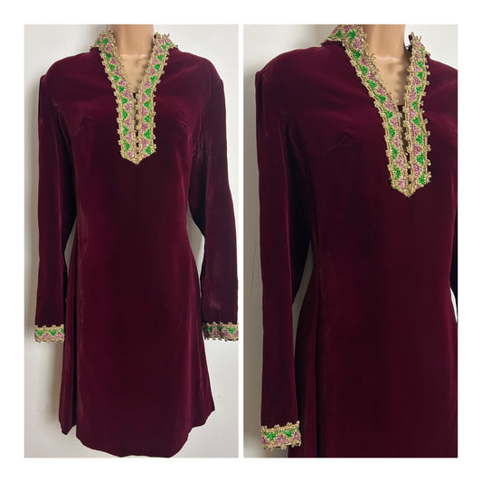 Vintage 1960s Size 10-12 Maroon Velvet & Gold Green & Pink Braid Trim Xmas Shift Dress