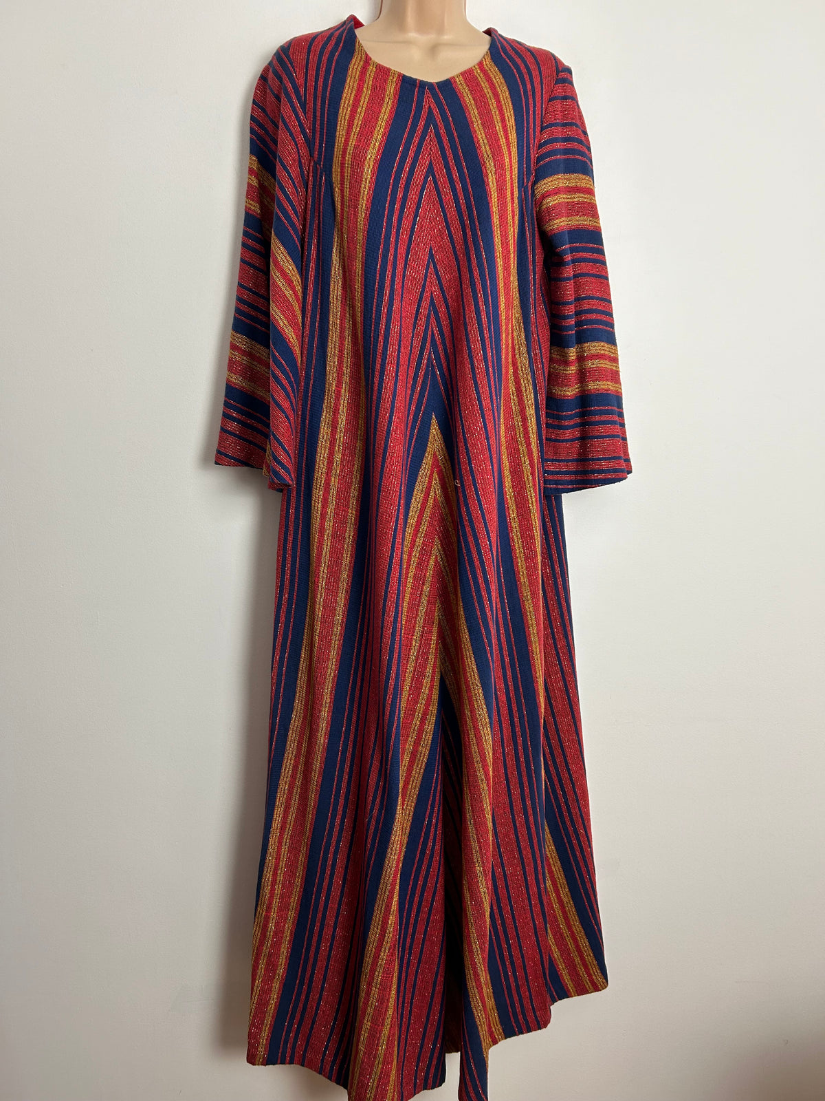 Vintage 1960s EXTREMELY RARE RIKMA BY ROZI BEN YOSSEF Up To Size 12 Red Blue & Gold Stripe 100% Cotton Woven Long Flared Sleeve Kaftan