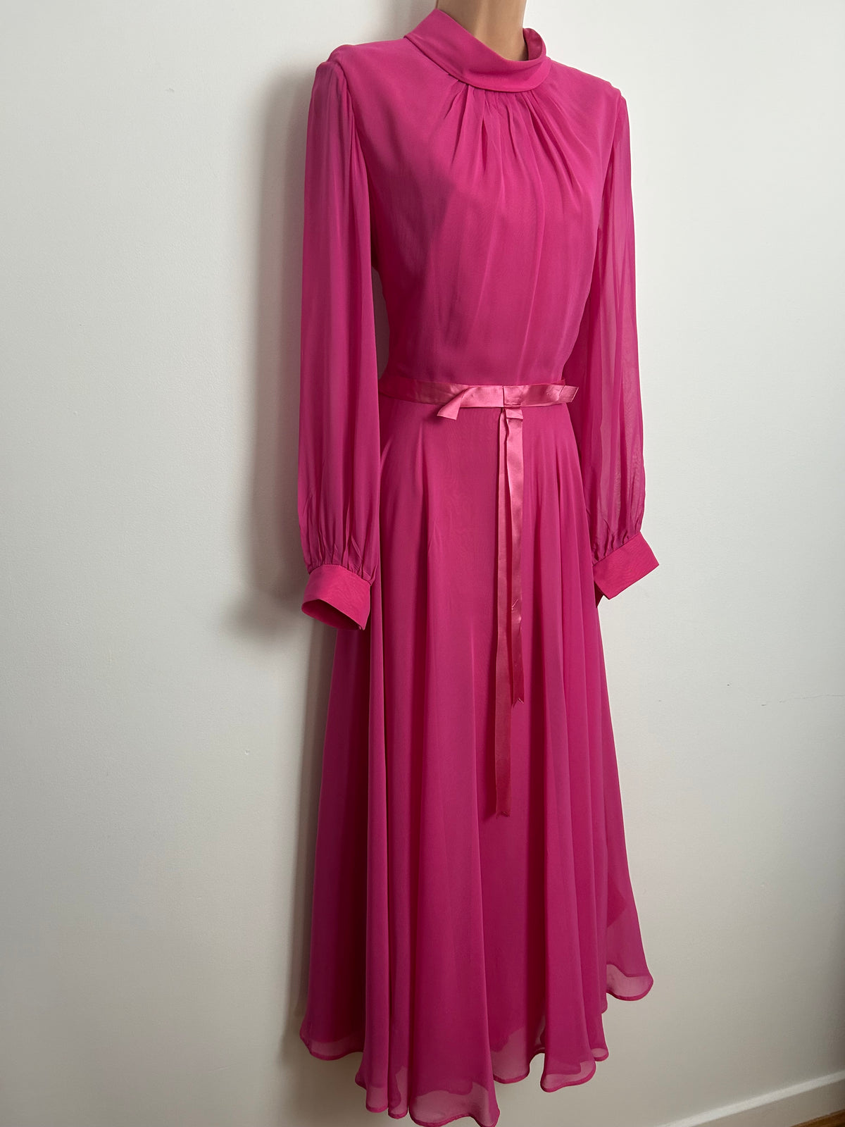 Vintage 1960s PETERSON MAID Size 10 Candy Pink Chiffon Long Sleeve Occasion Maxi Dress