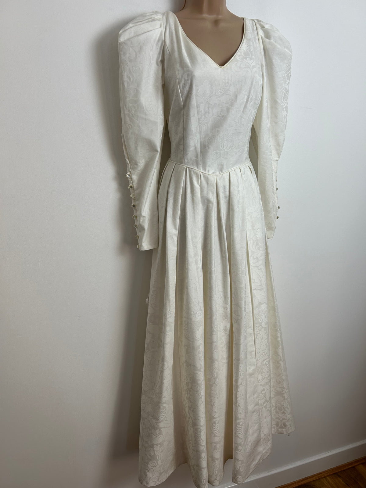 Vintage 1980s LAURA ASHLEY Size 8 (Size 12 On Label) Cream Damask Leg Of Mutton Sleeve Wedding Dress