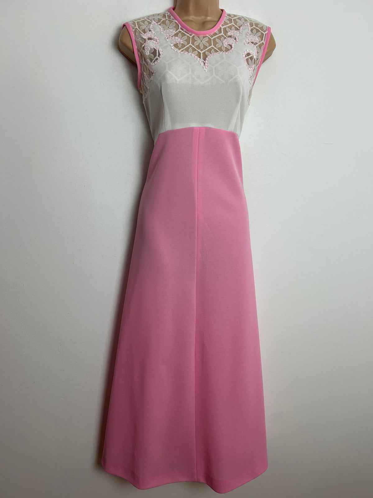 Vintage Late 1960s Size 12 Pink & White Lace Detail Sleeveless Summer Maxi Dress