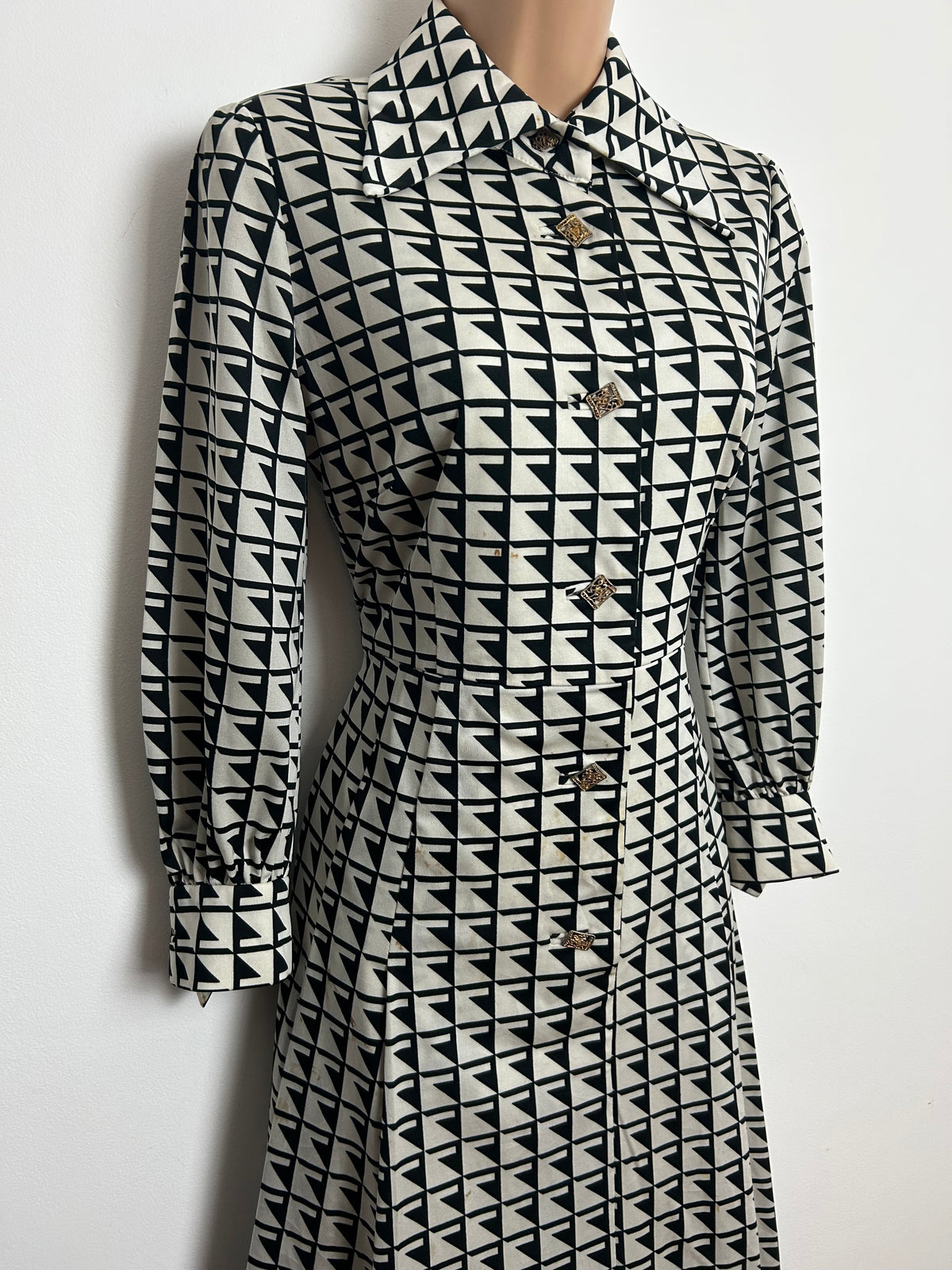 Vintage 1970s FASHION LADY Size 10 White & Black Geo Check Print Long Sleeve Day Dress