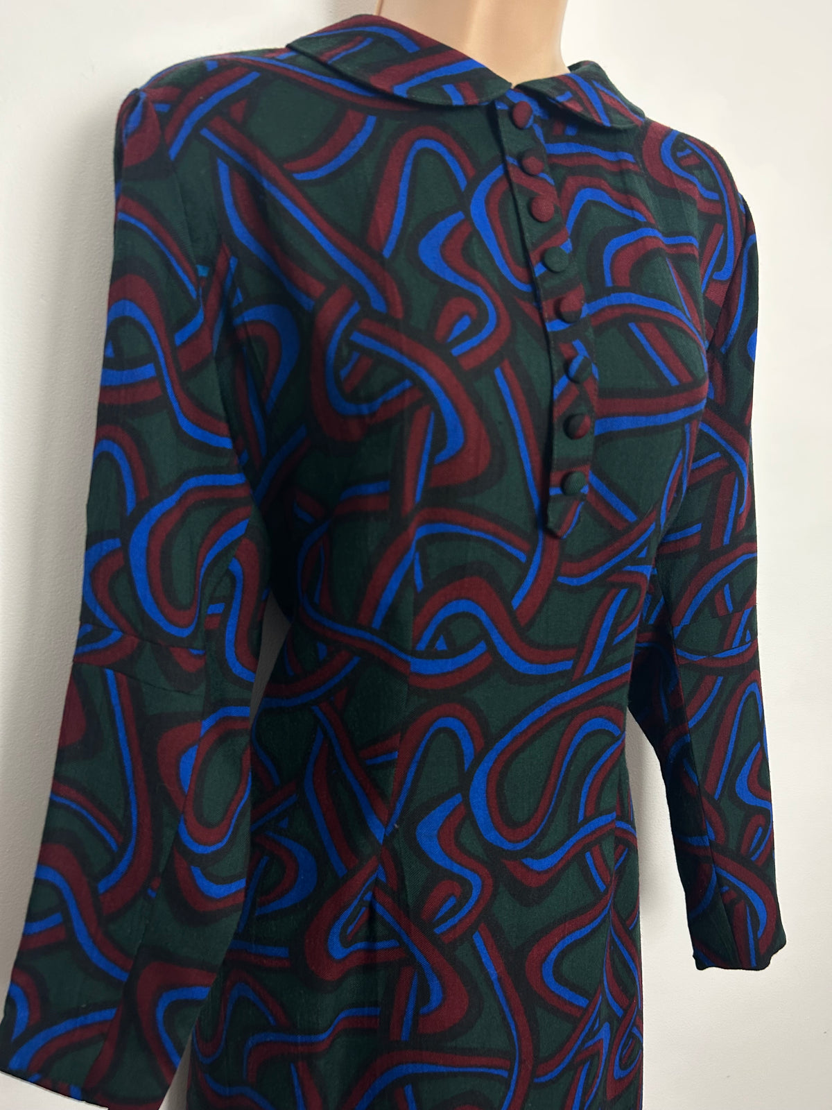 Vintage 1960s Size 14 Dark Green Red & Blue Swirly Stripe Print 3/4 Sleeve Shift Dress