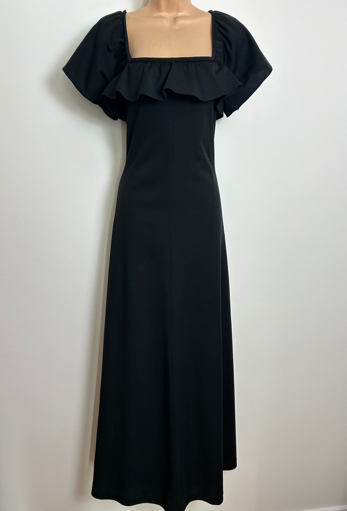 Vintage 1970s Size 6 Black Ruffle Trim Lace Up Back Boho Maxi Dress