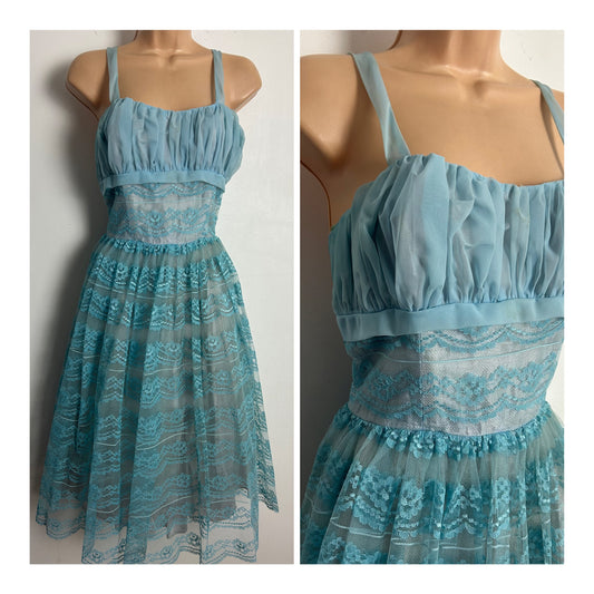 Vintage 1950s Size 6 Beautiful Powder Blue Lace Party Prom Occasion Dress