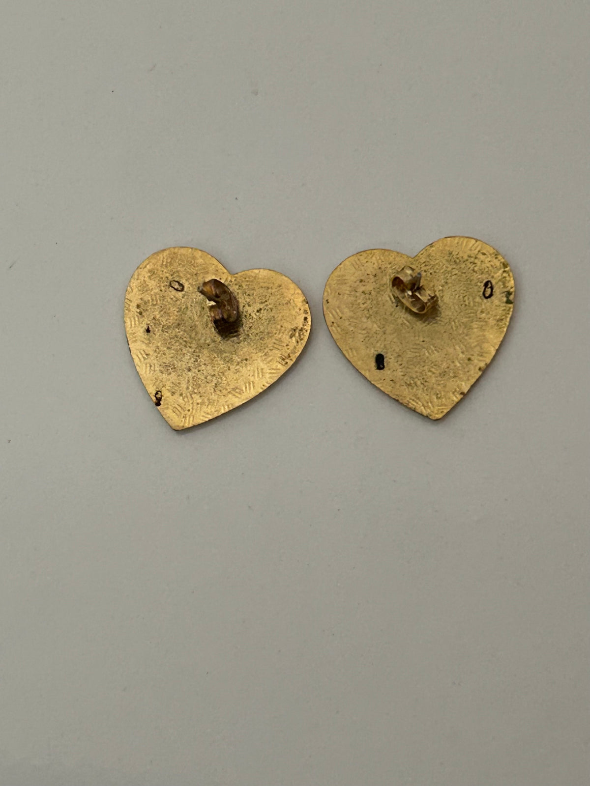 Vintage 1980s Pretty Gold Tone Cloisonne Enamel Heart Shaped Butterfly Pattern Earrings