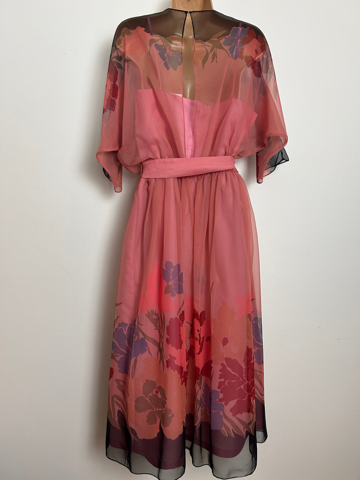 Vintage Early 1980s Size 8-10 Salmon Pink Black Dark Red & Blue Floral Belted Midi Dress