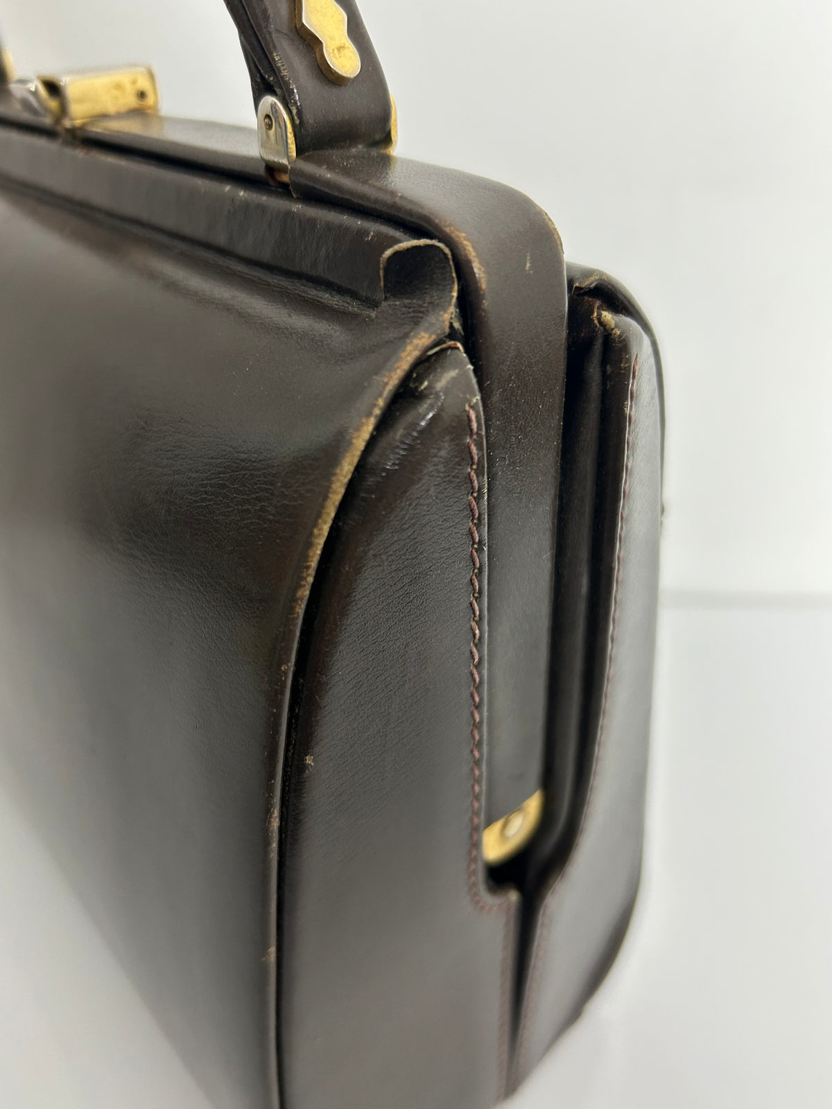 Vintage 1940s Dark Brown Leather Gladstone Style Boxy Handbag