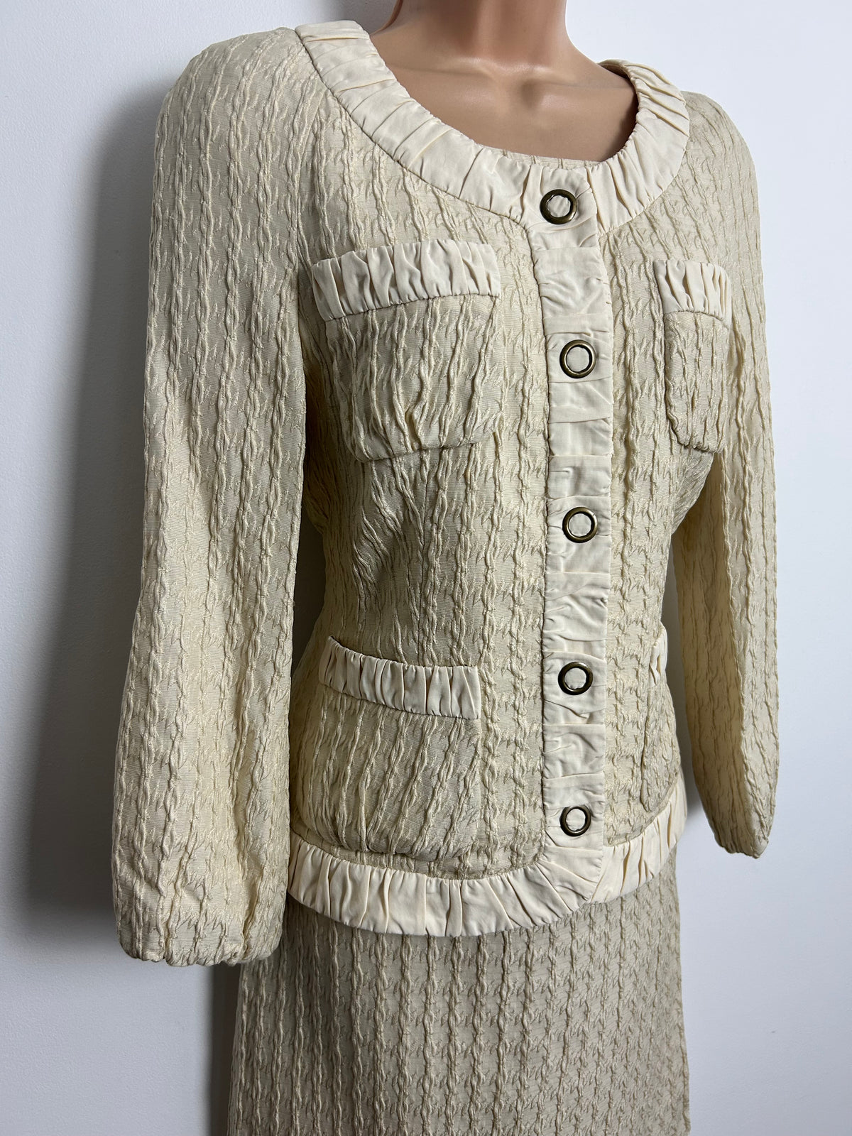 Vintage 1990s MOSCHINO CHEAP & CHIC Size 10 Cream Crinkle 60s Style Dress & Jacket Suit