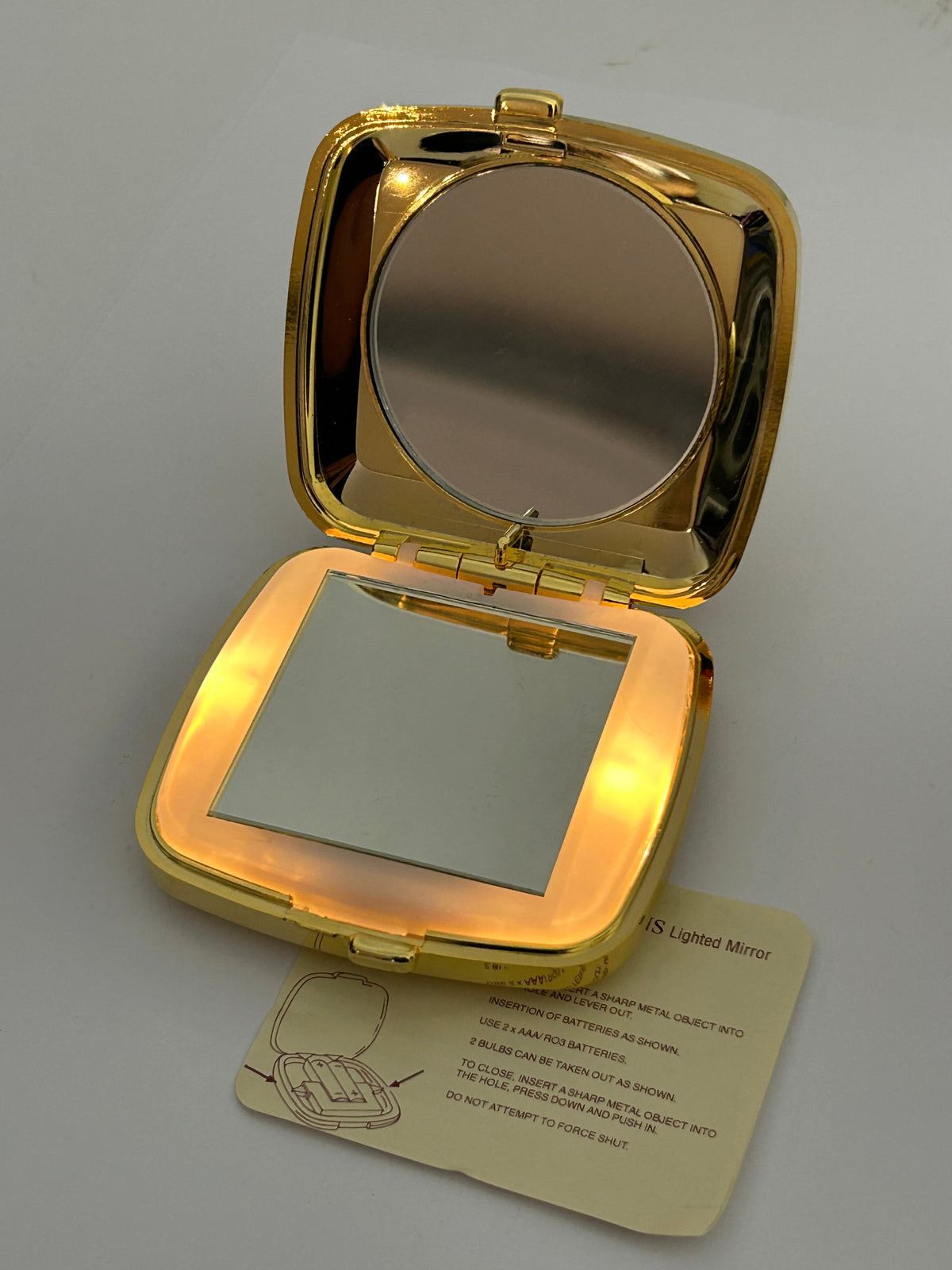 Vintage Gold Tone Ridged Detail Illuminated Pocket Mirror VGC