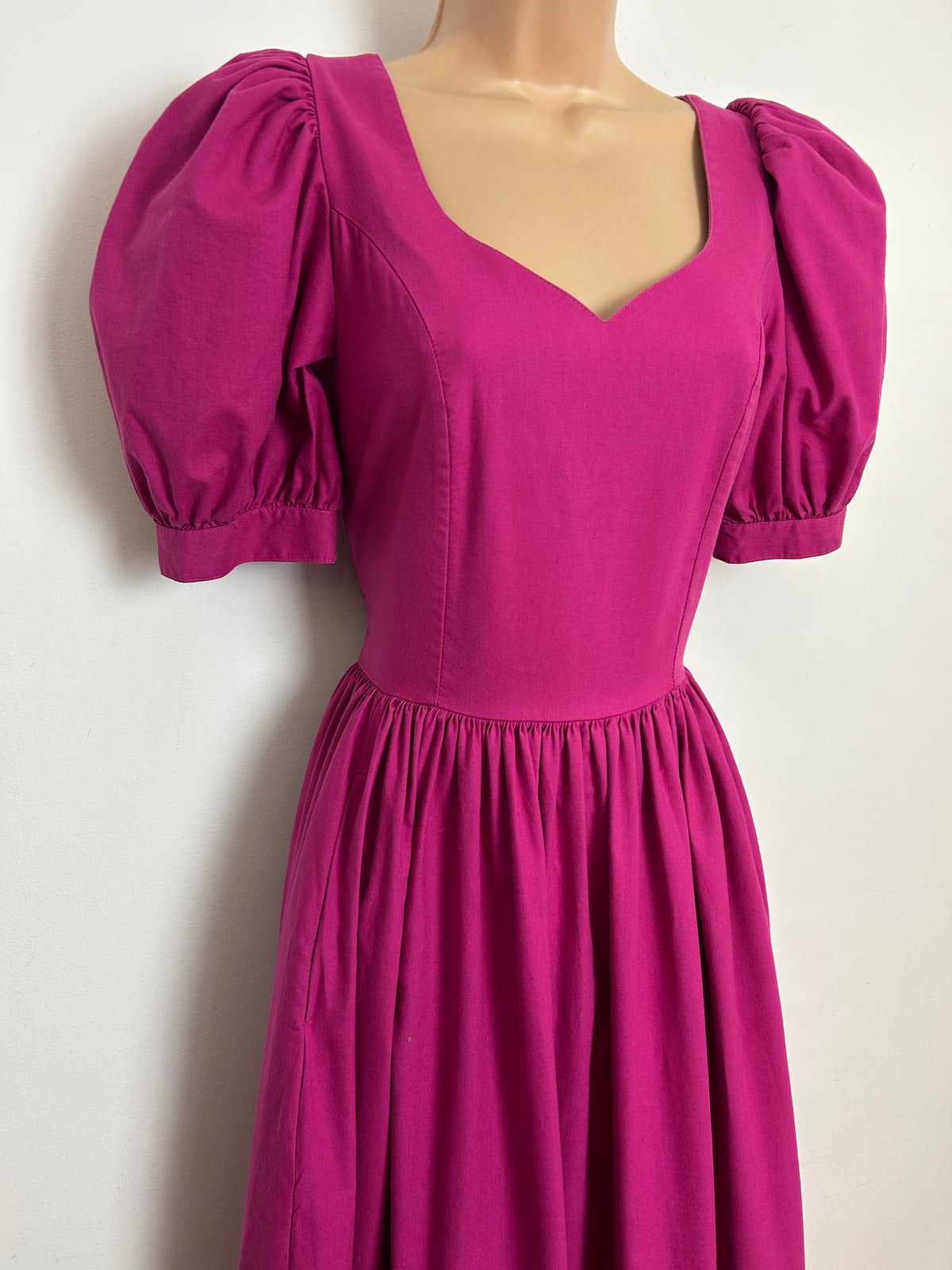 Vintage 1980s LAURA ASHLEY Size 8 (Size 12 On Label) Fuchsia Pink Puffed Sleeve Midi Dress