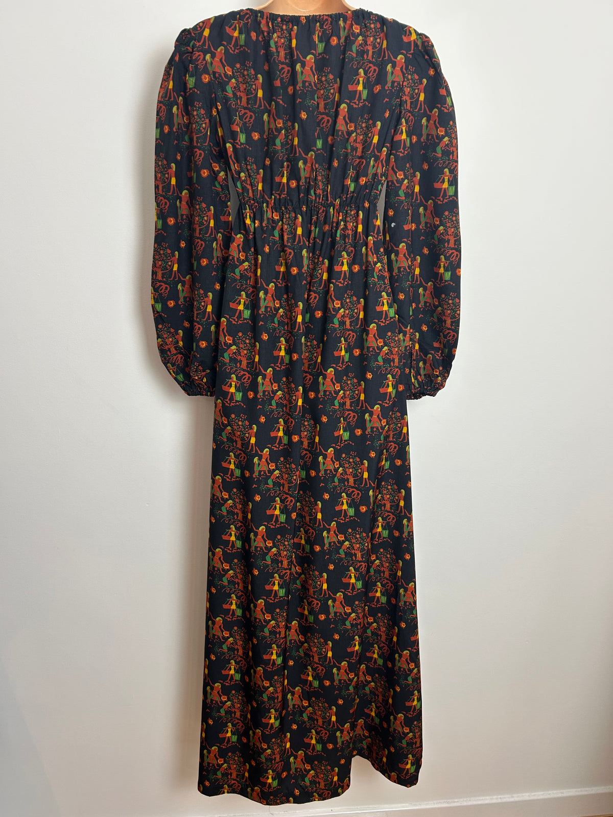 Vintage 1970s JONATHAN E OF LONDON Size 6-8 Black Brown & Mustard Yellow Egyptian Theme Novelty Print Maxi Dress