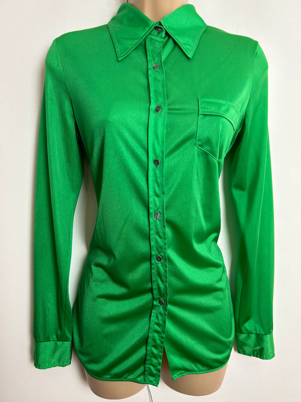 Vintage 1970s UK Size 8 Green Long Sleeve Pocket Detail Split Side Shirt