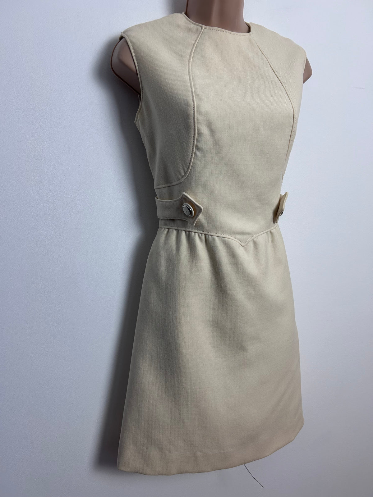 Vintage 1960s UK Size 10 Cream Pure New Wool Tab Detail Mod Dress