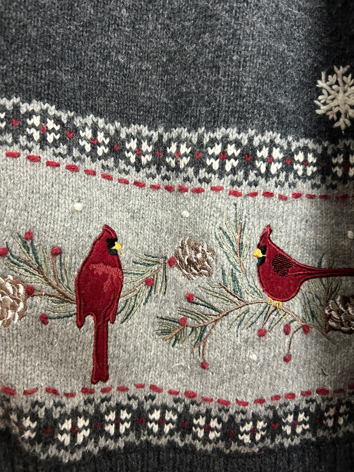 Vintage 1990s CROFT & BARROW Size 14-16 Dark Grey Snowflake & Bird Pattern Zip Up Ramie Mix Cardigan