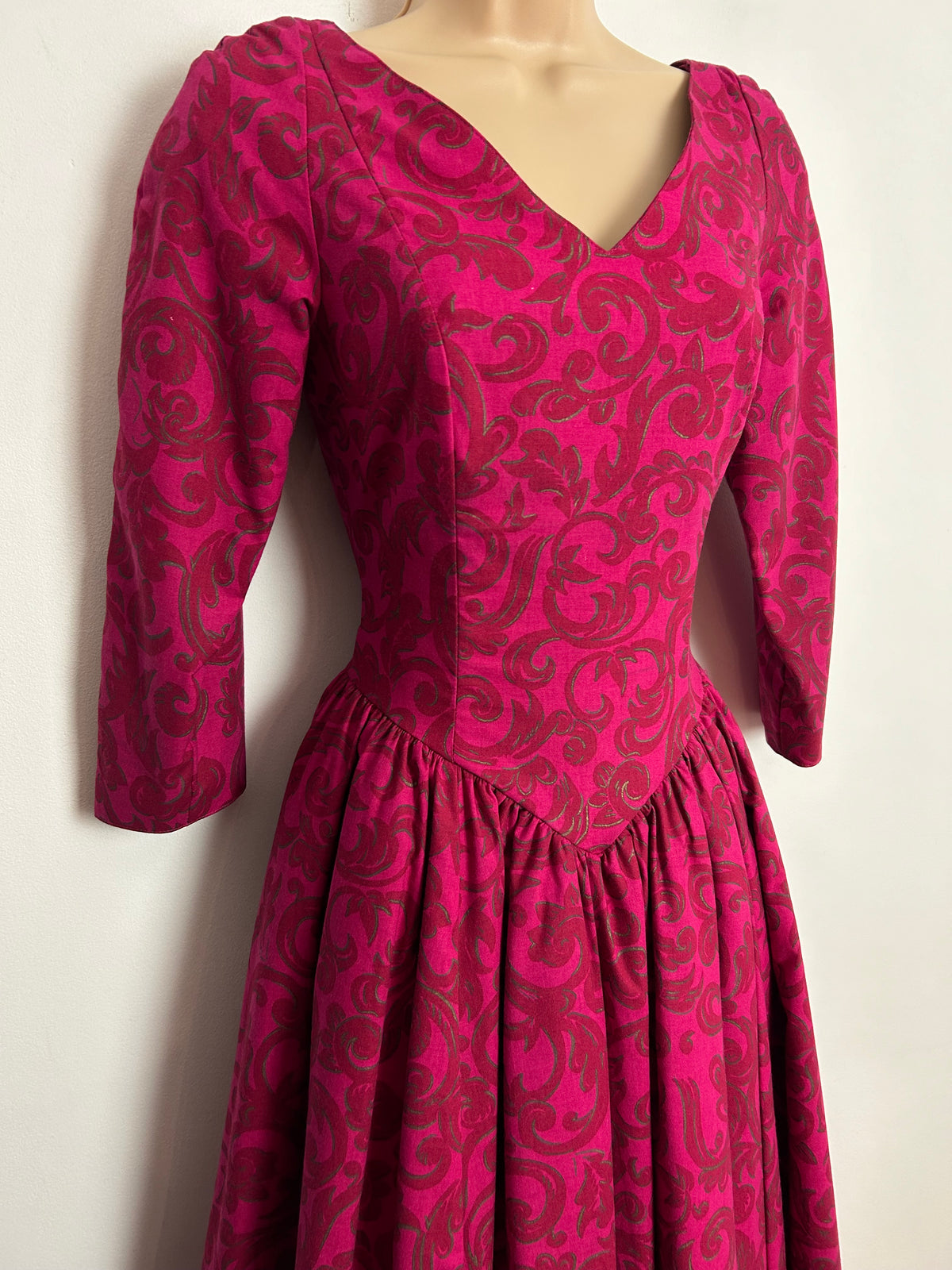 Vintage 1980s LAURA ASHLEY UK Size 6 (Labelled as a UK Size 10) Dark Pink Glitter Floral Pleated Ballgown Party Dress